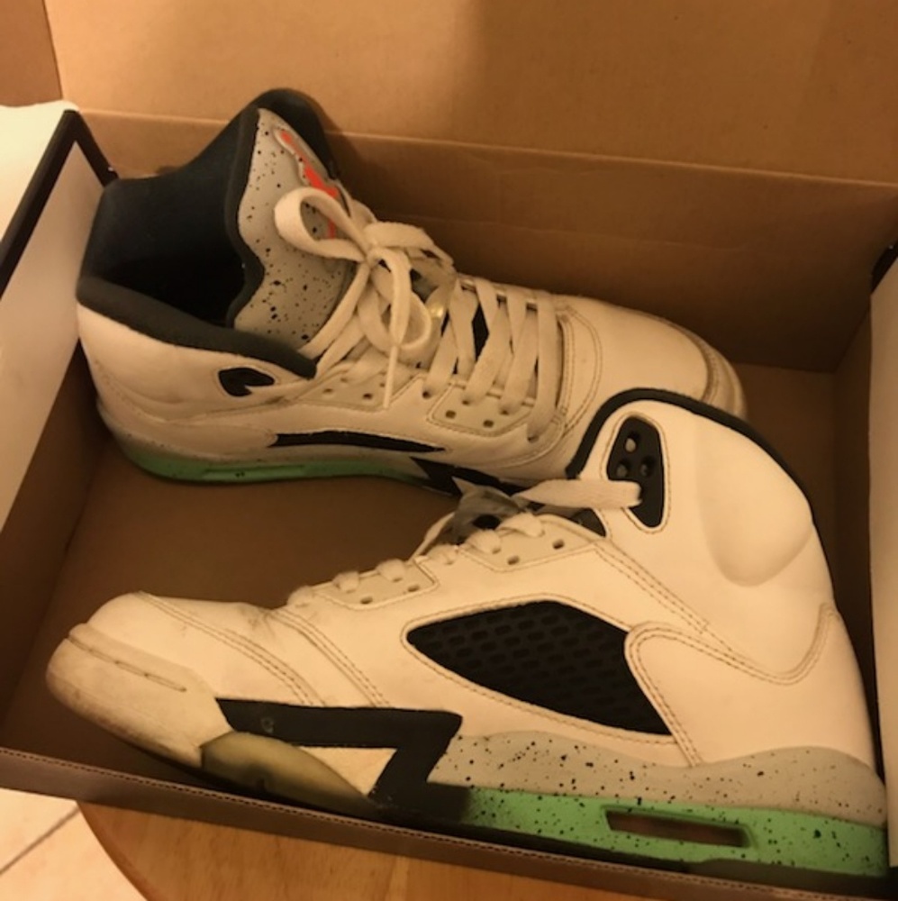 Jordan 5 - Picture 2 of 3